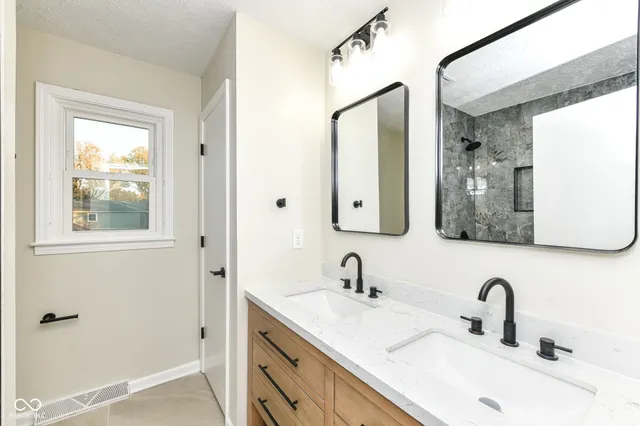 $539,990 | 567 Hawthorne Drive, Carmel, IN 46033