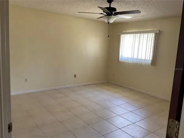 $1,950 | 1073 West Embassy Drive, Deltona, FL 32725