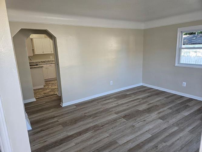 8219 Maxwell Avenue Warren, MI 48089 - Photo 7 of 14