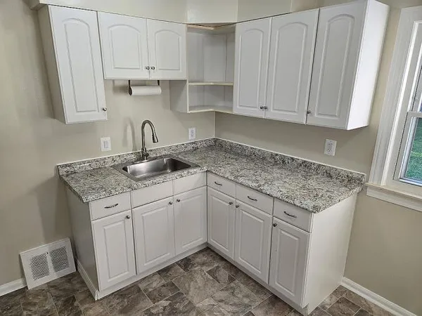 $149,000 | 8219 Maxwell Avenue, Warren, MI 48089