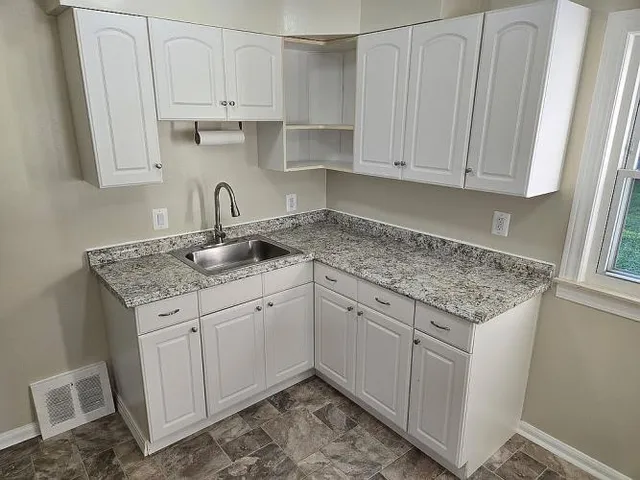 $149,000 | 8219 Maxwell Avenue, Warren, MI 48089