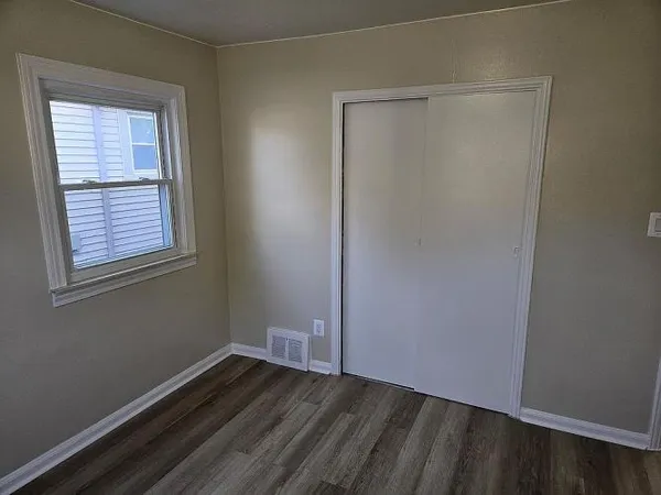 $149,000 | 8219 Maxwell Avenue, Warren, MI 48089