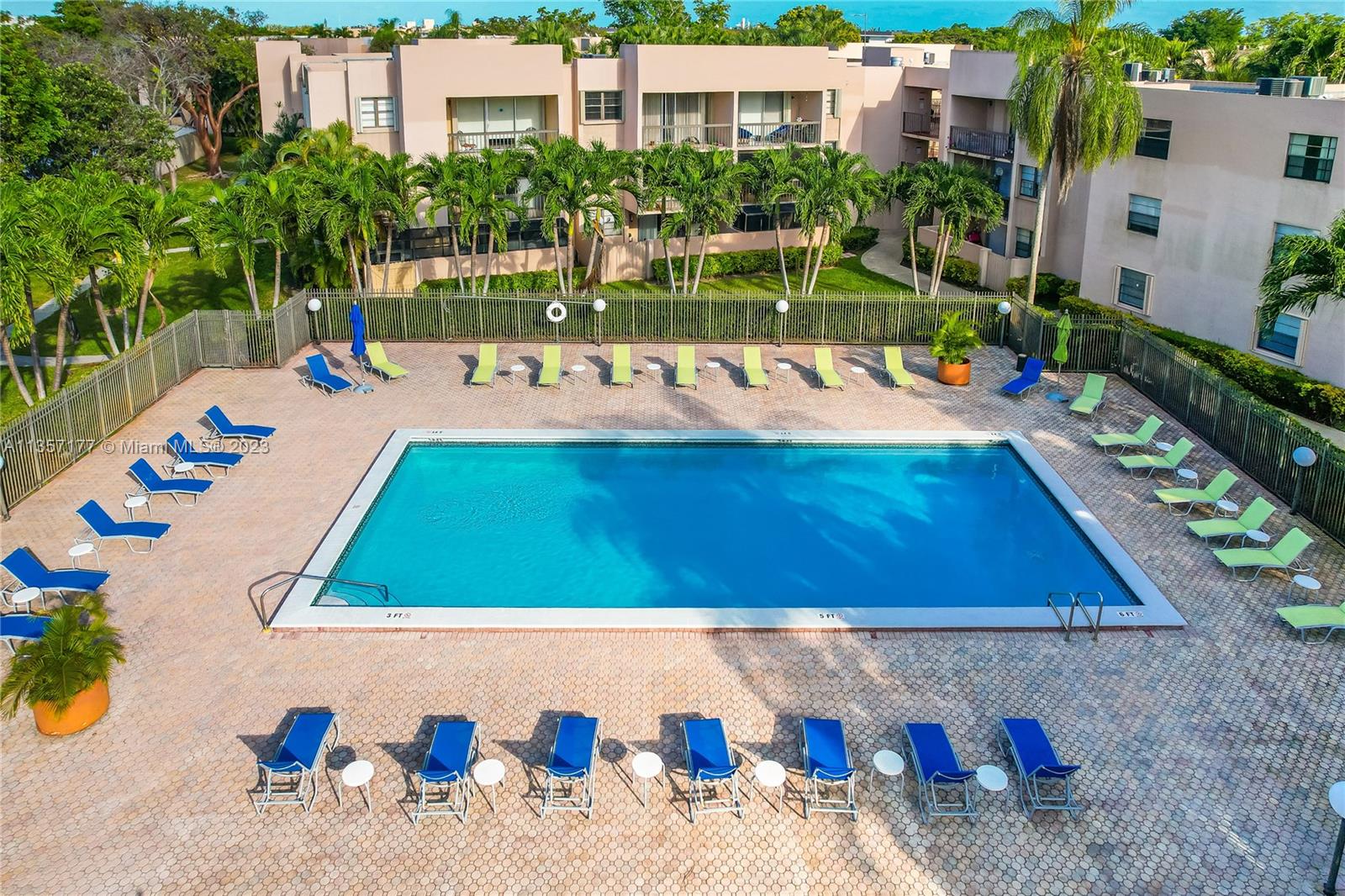 Kendall Miami, FL 33176 - Photo 25 of 35 a view of a swimming pool with a patio