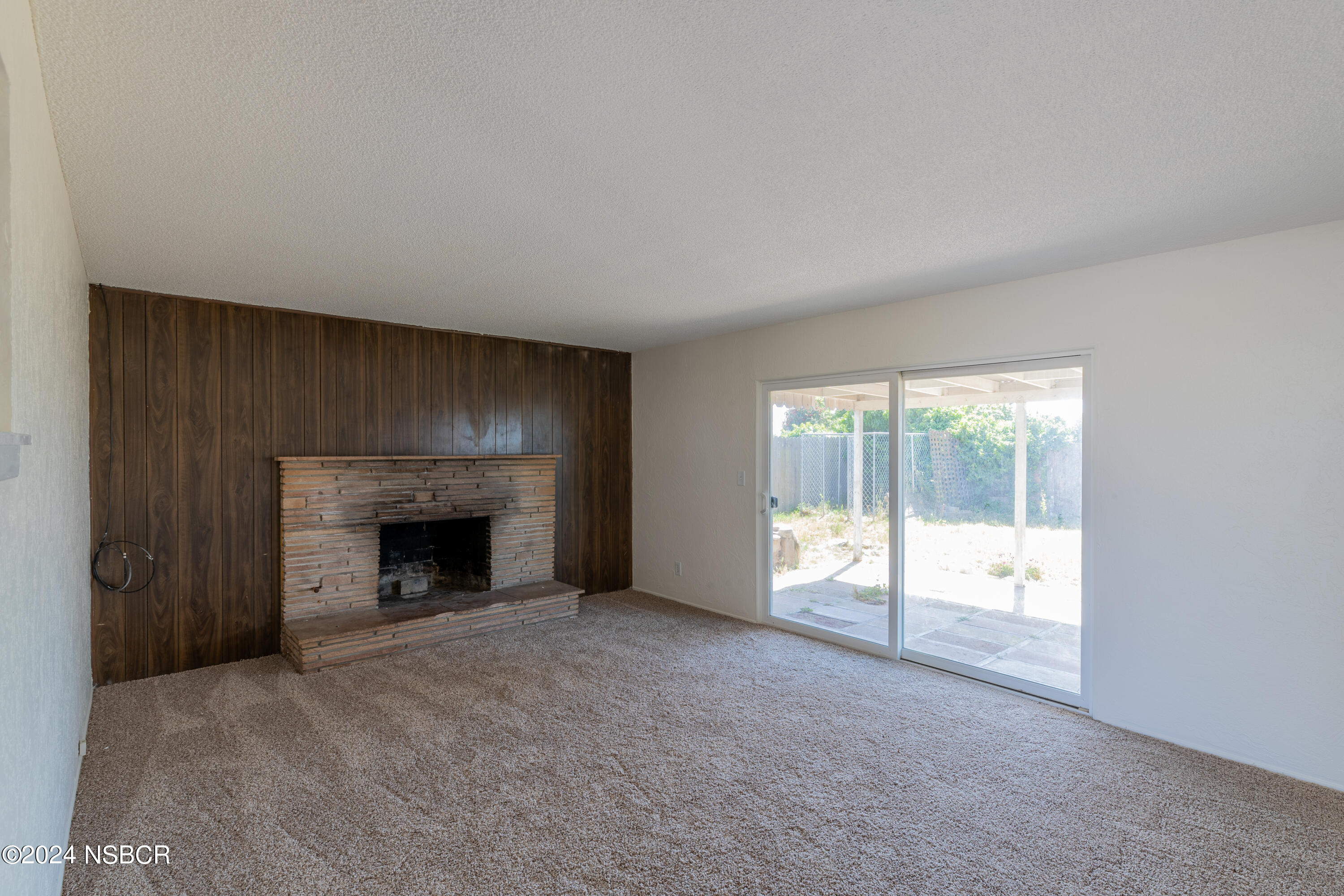 3484 Constellation Road Lompoc, CA 93436 - Photo 13 of 31 living room