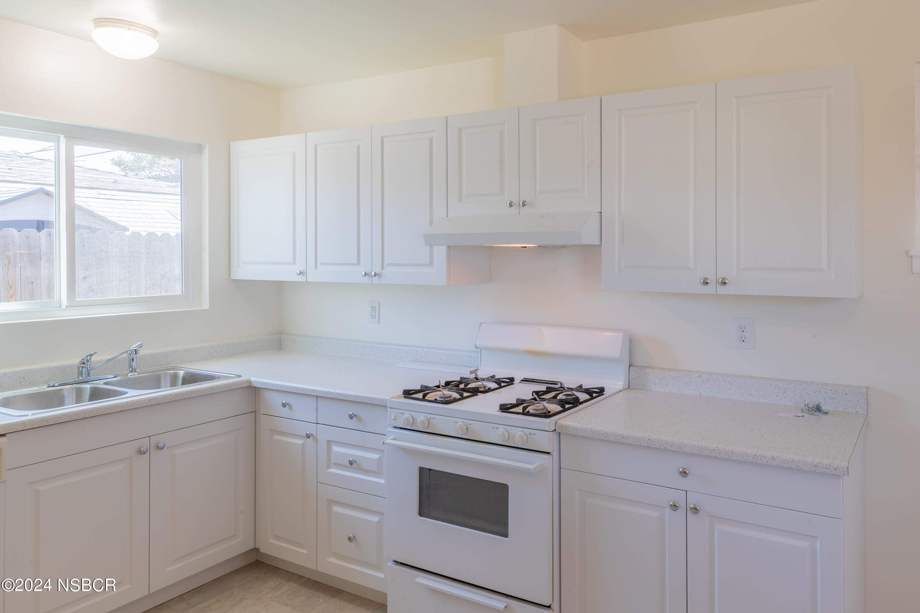 3484 Constellation Road Lompoc, CA 93436 - Photo 10 of 31 kitchen 2