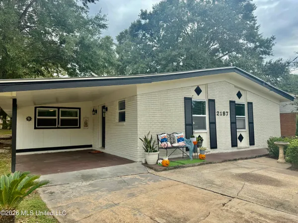 $215,000 | 2187 Sherwood Place, Biloxi, MS 39531