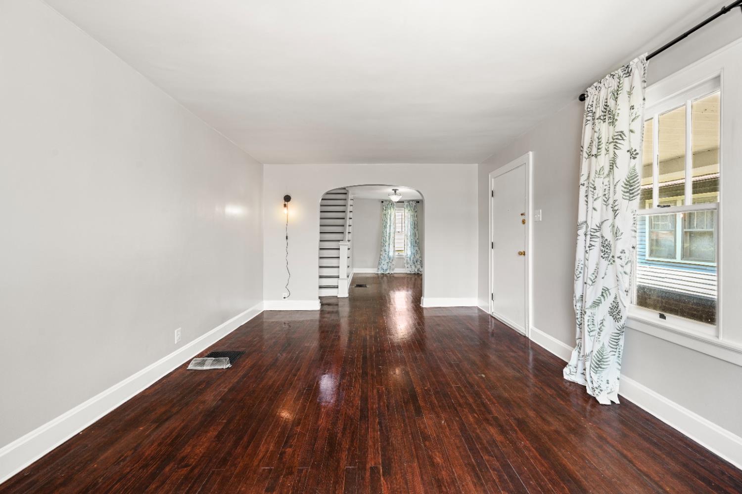 341 4th Street Lawrenceburg, IN 47025 - Photo 5 of 22