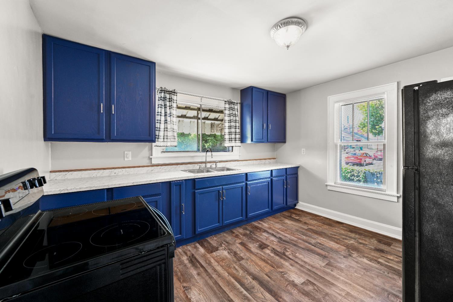 341 4th Street Lawrenceburg, IN 47025 - Photo 10 of 22