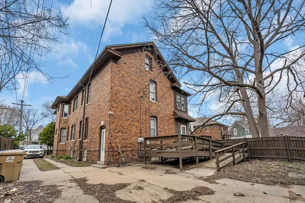 $618,000 | 6027 18th Avenue, Kenosha, WI 53143