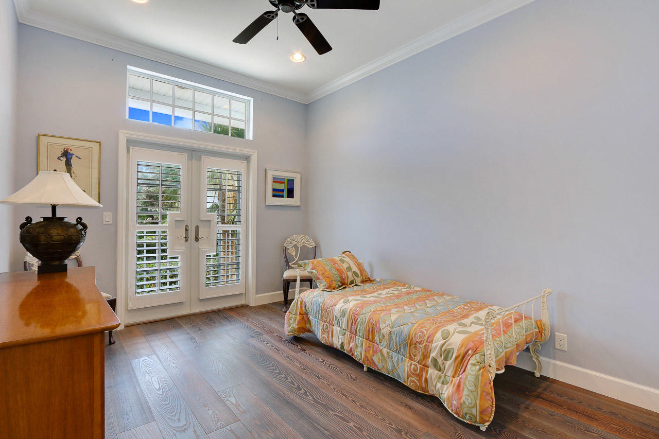 150 Jupiter Key Road Jupiter, FL 33477 - Photo 14 of 23 Guest Bedroom