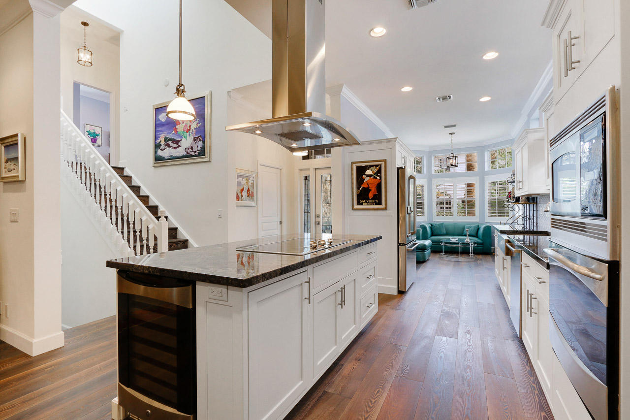150 Jupiter Key Road Jupiter, FL 33477 - Photo 6 of 23 Kitchen