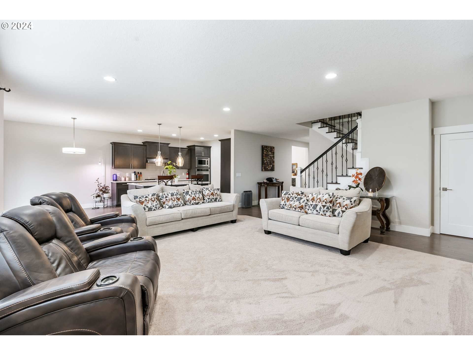 1838 South 46th Place Ridgefield, WA 98642 - Photo 4 of 47 a living room with furniture and a couch