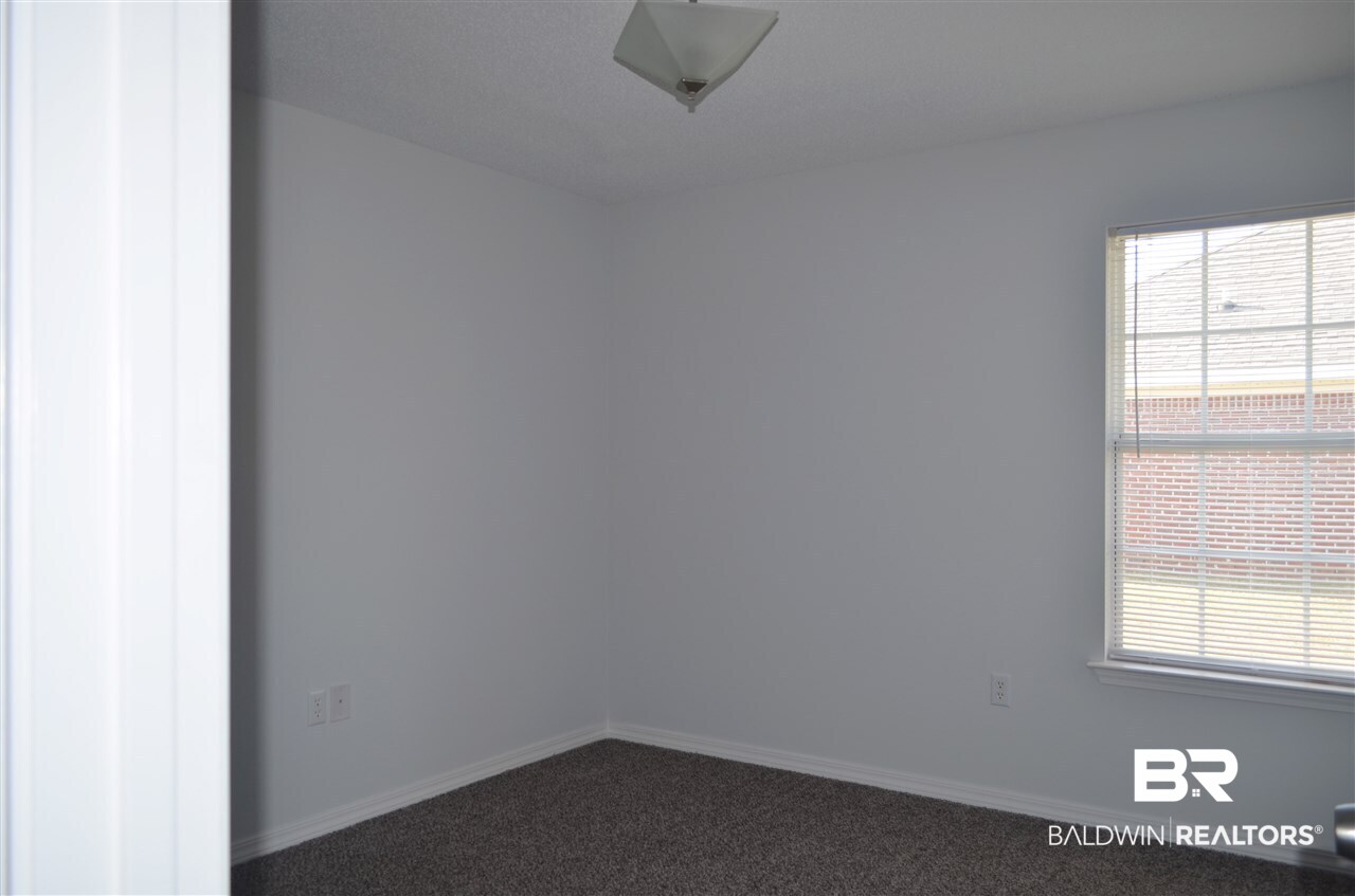 529 Hamilton Boulevard Foley, AL 36535 - Photo 15 of 24