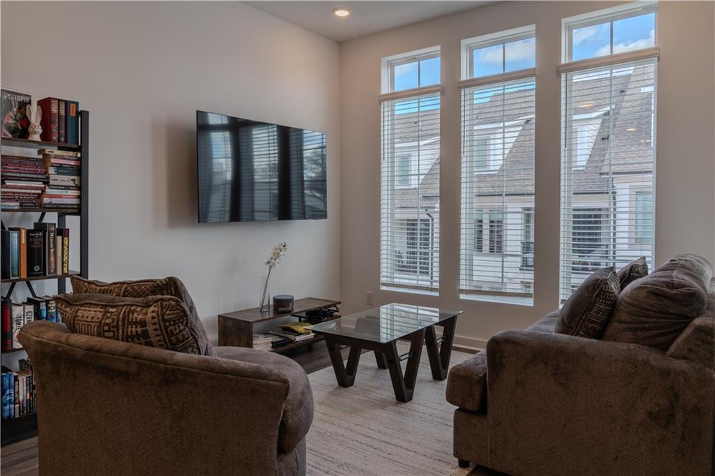 133 Devore Road Alpharetta, GA 30009 - Photo 4 of 21