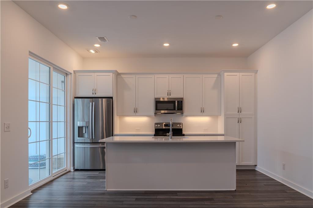 133 Devore Road Alpharetta, GA 30009 - Photo 6 of 21