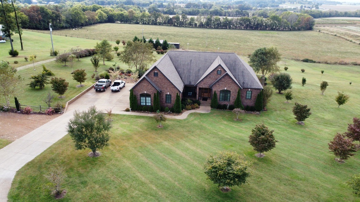 324 Murray Road Belvidere, TN 37306 - Photo 1 of 50 Gallery Image 1