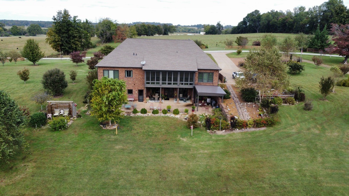 324 Murray Road Belvidere, TN 37306 - Photo 3 of 50 Gallery Image 3