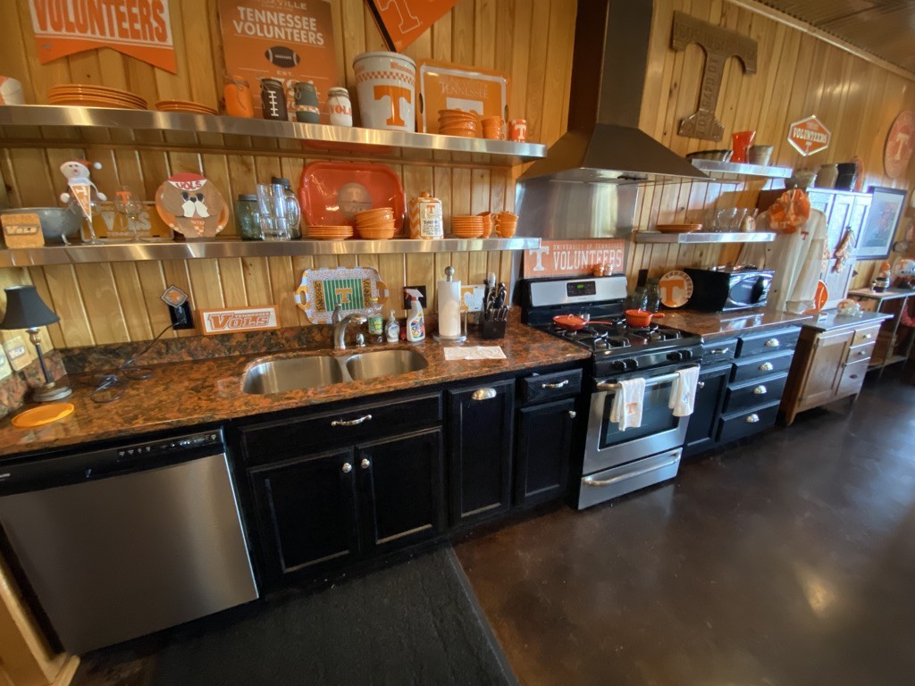 324 Murray Road Belvidere, TN 37306 - Photo 34 of 50 Gallery Image 34