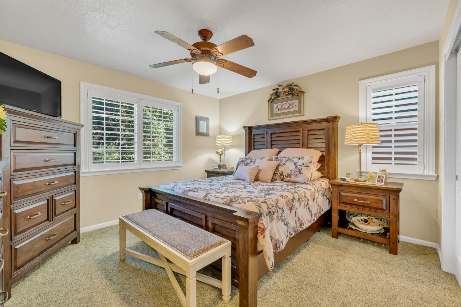 10092 Smith Road Grass Valley, CA 95949 - Photo 31 of 58 downstairs bedroom