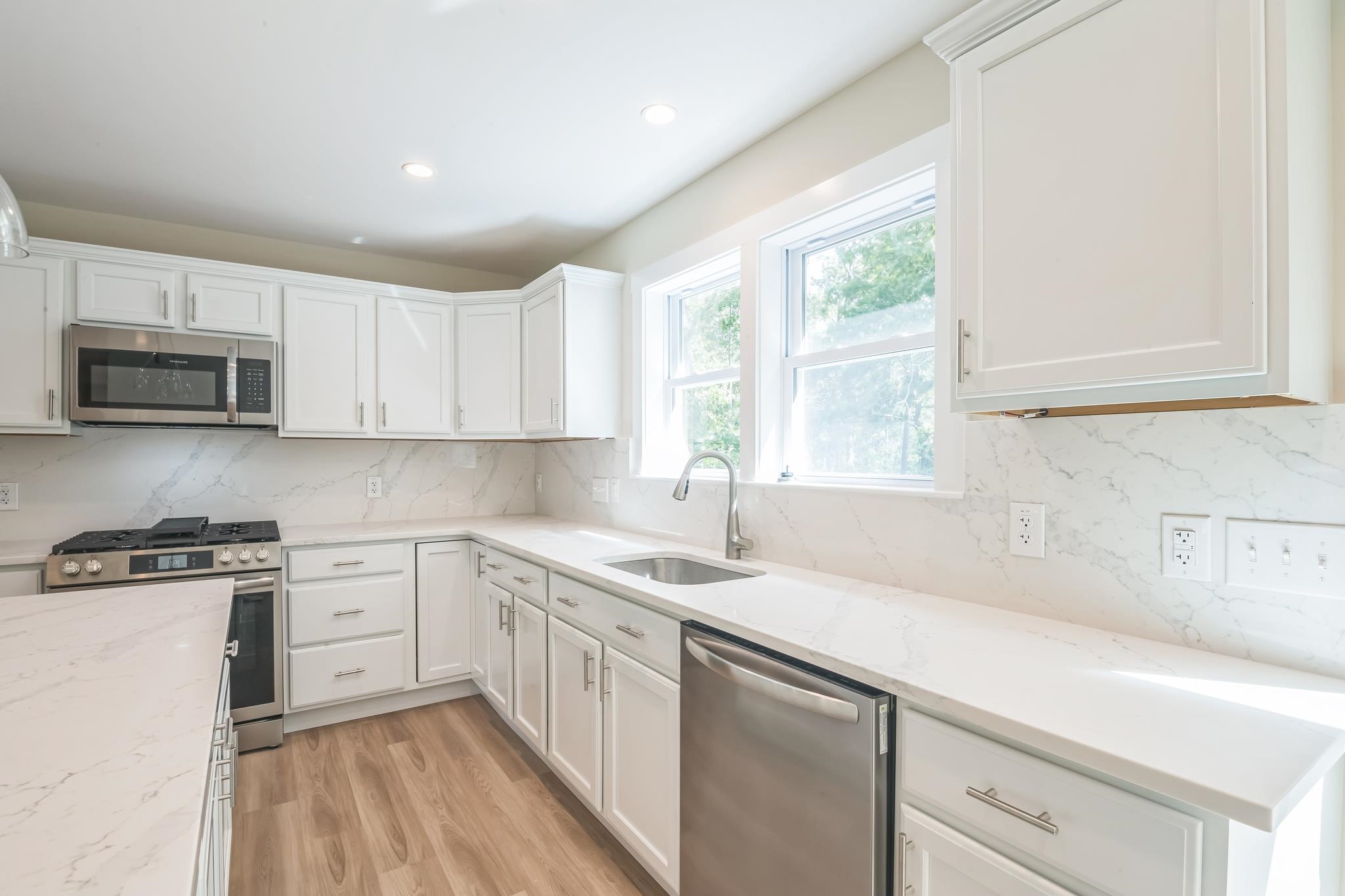 80 West Rising Sun Drive Ocean View, NJ 08230 - Photo 11 of 34