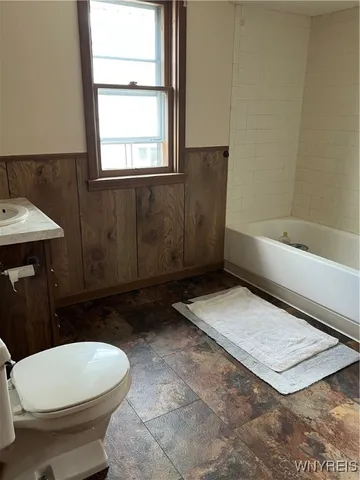 $179,900 | 1 Wilson Parkway, Lockport City, NY 14094