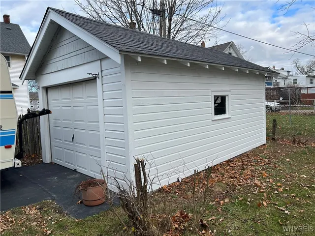 $179,900 | 1 Wilson Parkway, Lockport City, NY 14094