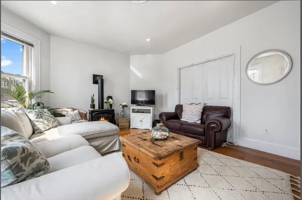 $6,000 | 866 East 5th Street, Unit 1, Boston, MA 02127