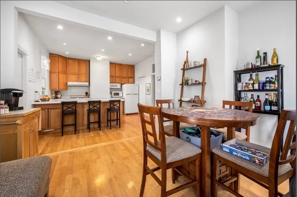 $6,000 | 866 East 5th Street, Unit 1, Boston, MA 02127