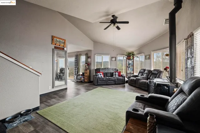 $435,000 | 20588 Upper Hillview Drive, Sonora, CA 95370