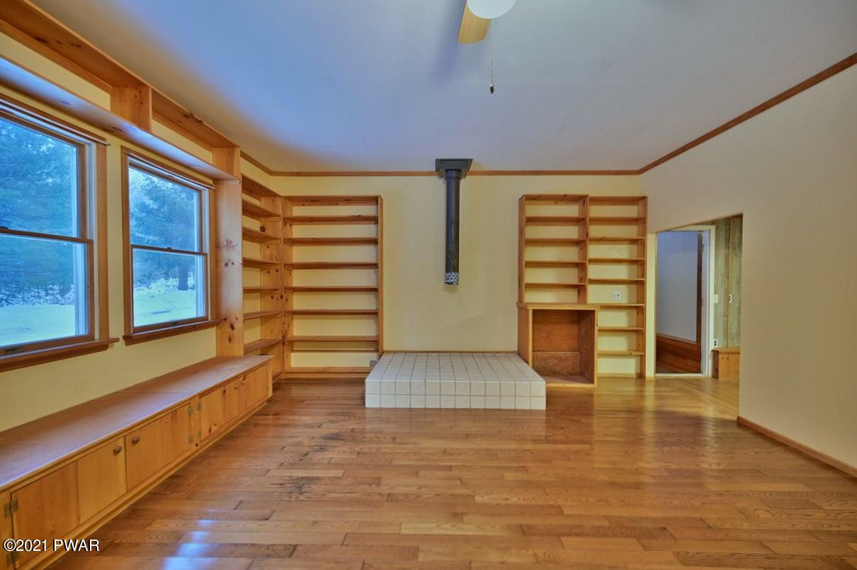 142 Market Road Greeley, PA 18425 - Photo 11 of 98