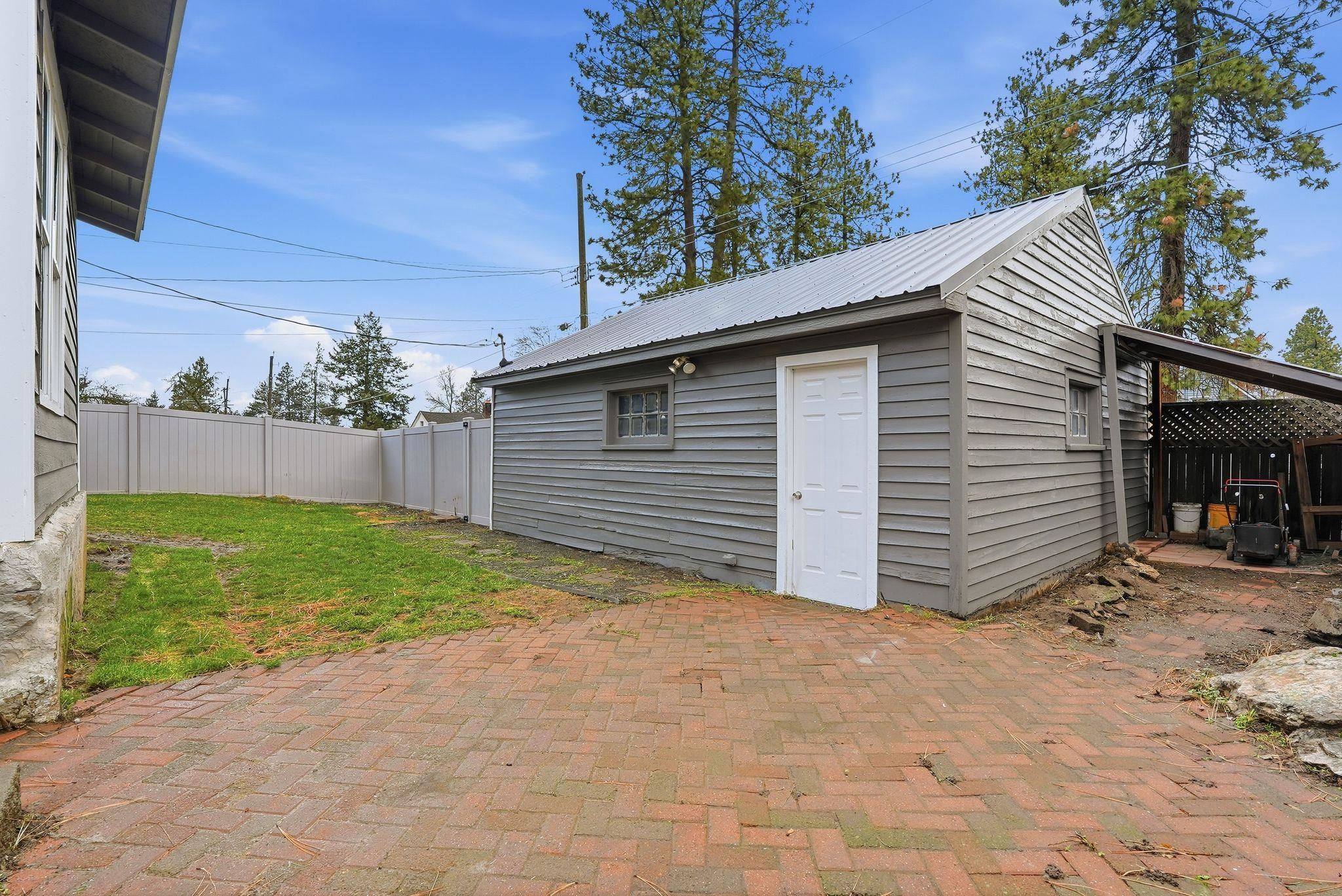 1903 East 15th Avenue Spokane, WA 99203 - Photo 15 of 24