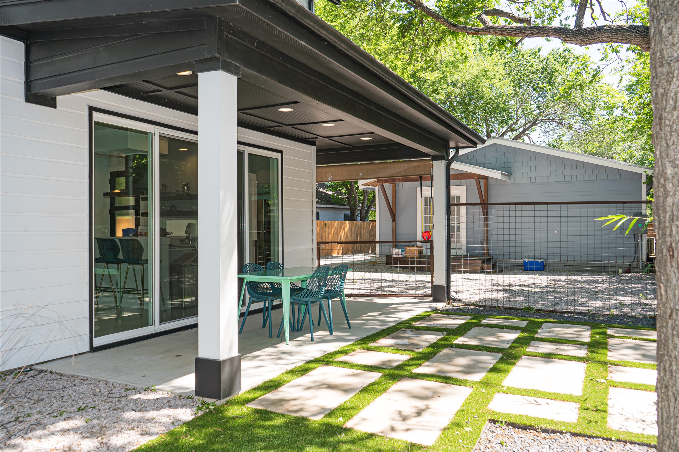 2714 East 3rd Street, Unit 2 Austin, TX 78702 - Photo 6 of 13 a backyard of a house with seating space