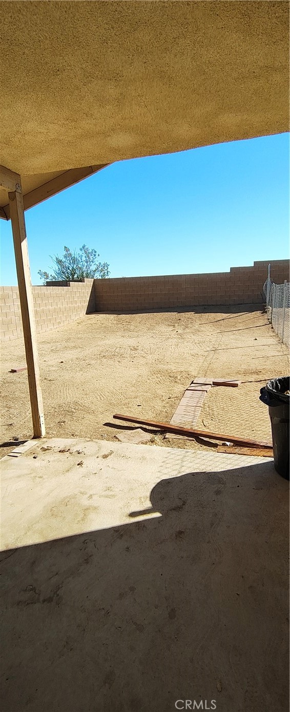 7207 Murray Lane, Unit A Yucca Valley, CA 92284 - Photo 13 of 14 Backyard