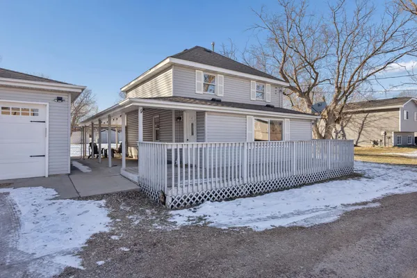 $285,000 | 8780 Moorhouse Avenue, Clear Lake, MN 55319