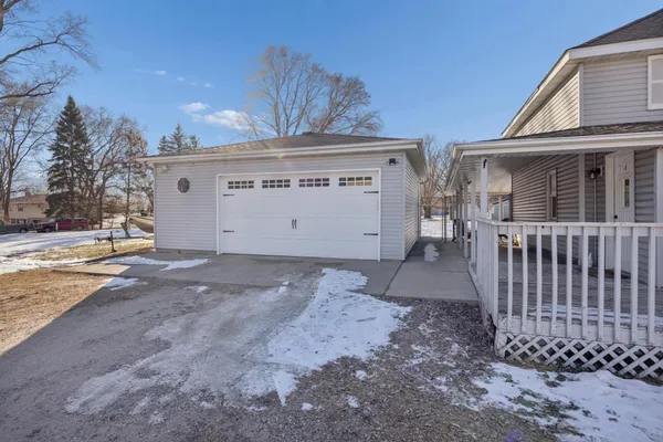 $285,000 | 8780 Moorhouse Avenue, Clear Lake, MN 55319