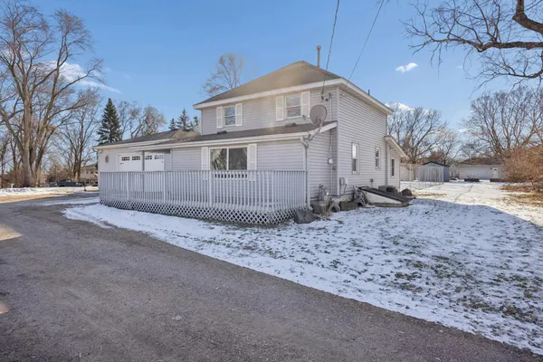$285,000 | 8780 Moorhouse Avenue, Clear Lake, MN 55319