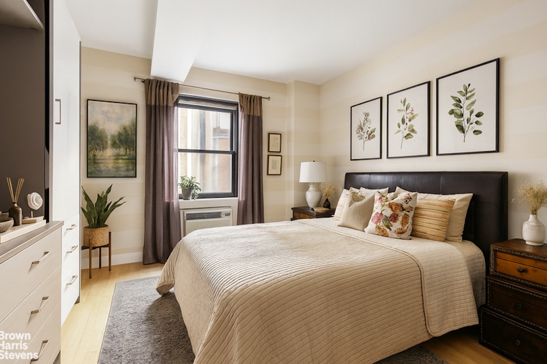 2166 Broadway, Unit 14E Manhattan, NY 10024 - Photo 5 of 10