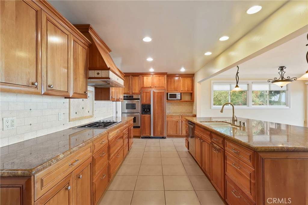 4002 Admirable Drive Rancho Palos Verdes, CA 90275 - Photo 15 of 38