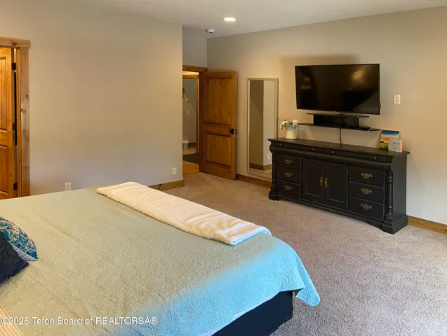 $998,000 | 271 Serenity Lane, Thayne, WY 83127