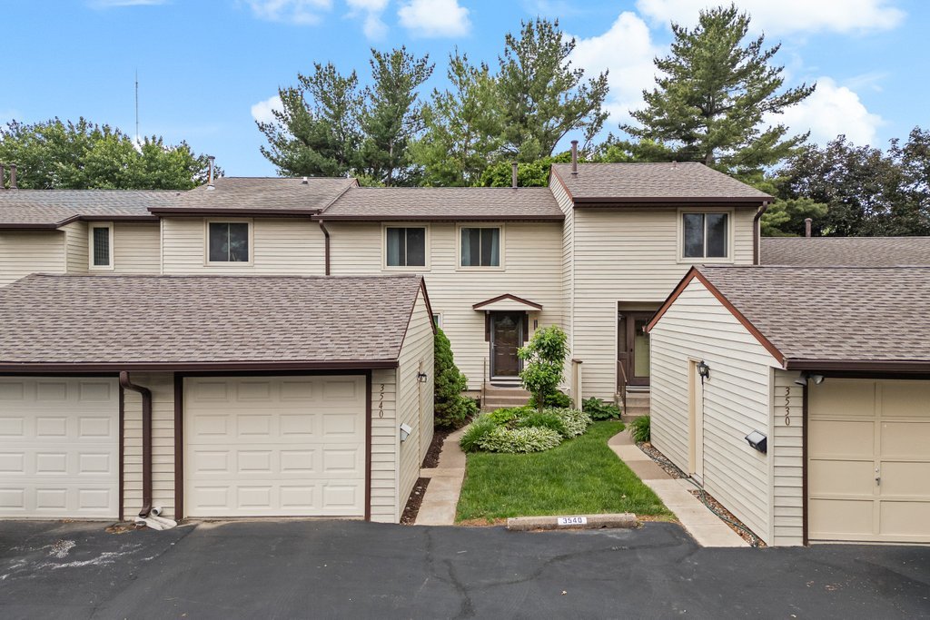 3540 Devils Glen Road, Unit 3540 Bettendorf, IA 52722 - Photo 1 of 40 Gallery Image 1