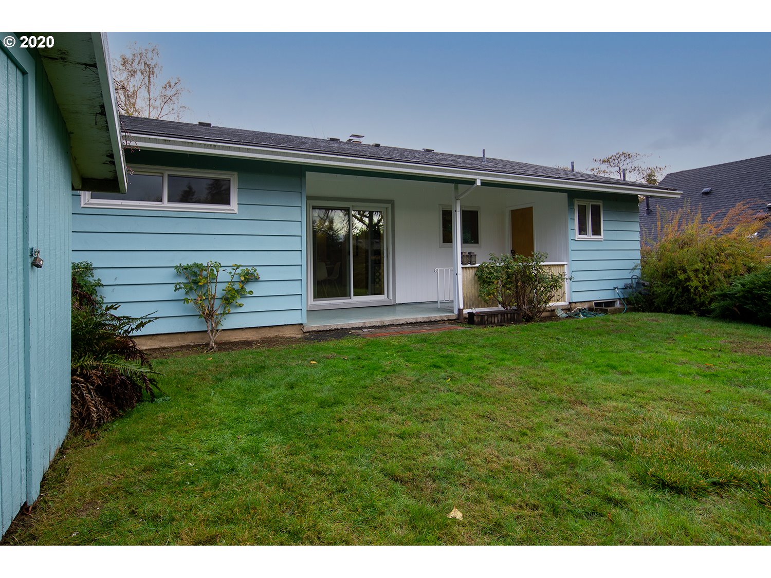 1342 Southwest Freeman Street Portland, OR 97219 - Photo 18 of 21 Gallery Image 18