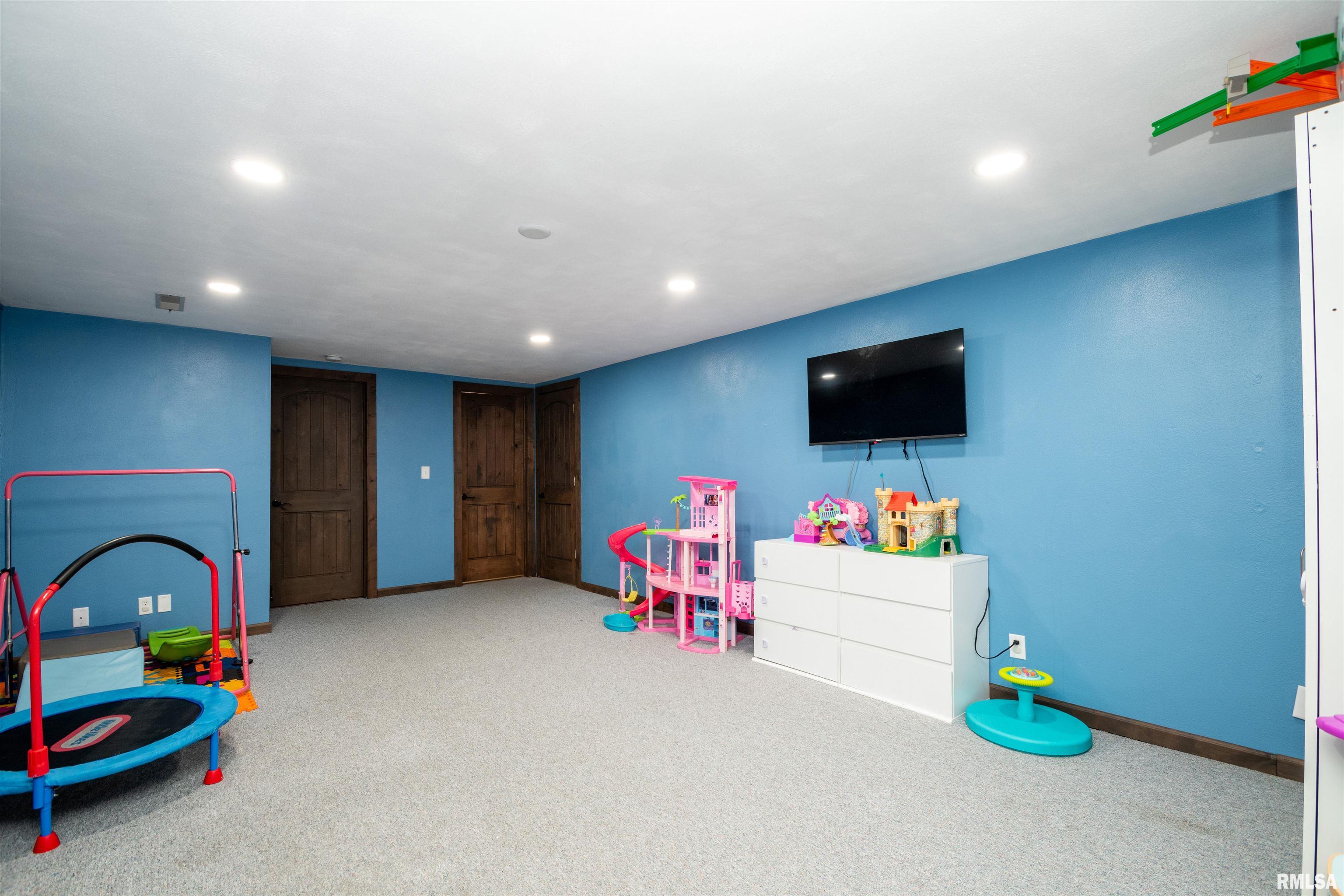 415 Ridgecrest Drive Washington, IL 61571 - Photo 21 of 32