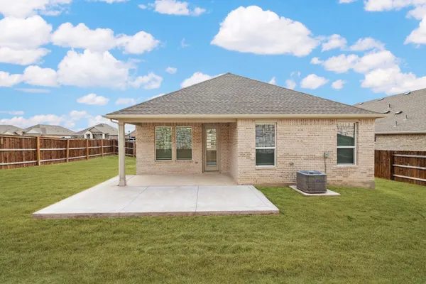 $385,500 | 309 Barton Run Drive, Georgetown, TX 78628