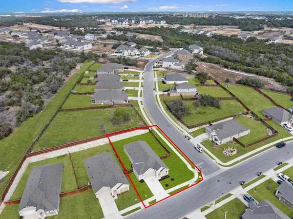 $385,500 | 309 Barton Run Drive, Georgetown, TX 78628