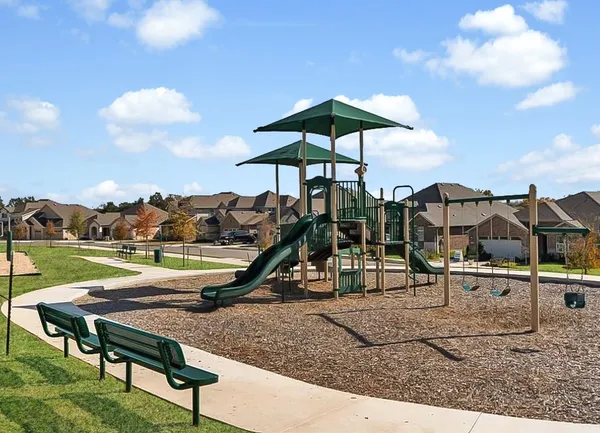 $385,500 | 309 Barton Run Drive, Georgetown, TX 78628
