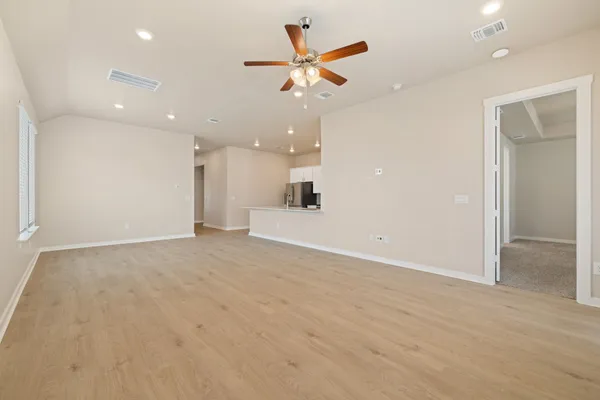 $385,500 | 309 Barton Run Drive, Georgetown, TX 78628