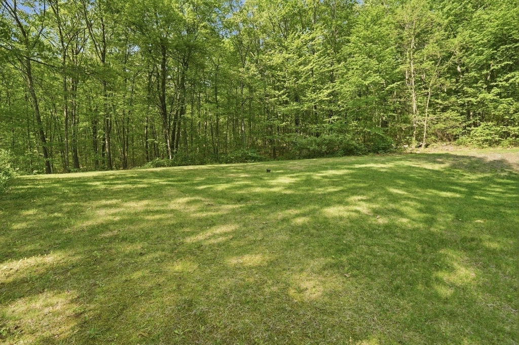 180 Oxford Road Charlton, MA 01507 - Photo 29 of 42