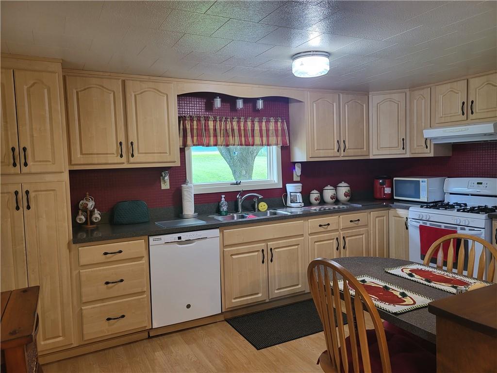 138 Cherry Run Street Rimersburg, PA 16248 - Photo 5 of 32 Gallery Image 5