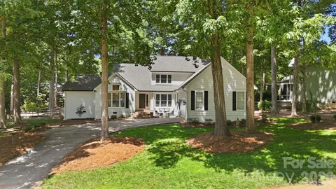$635,000 | 8916 Oxfordshire Court, Huntersville, NC 28078