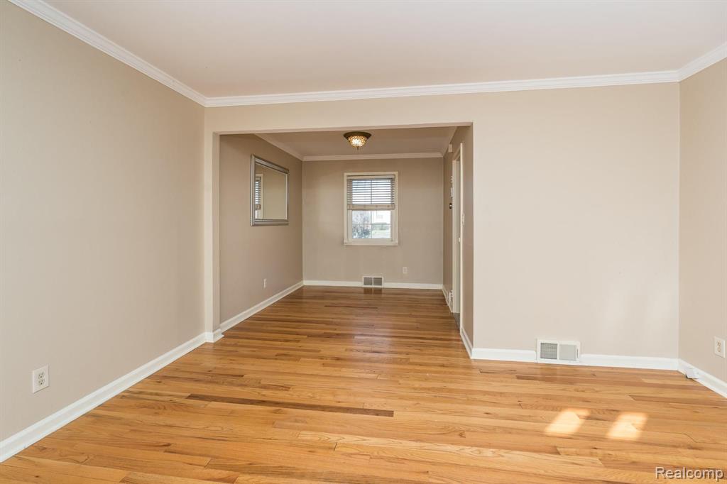 1758 Graefield Road Birmingham, MI 48009 - Photo 8 of 21